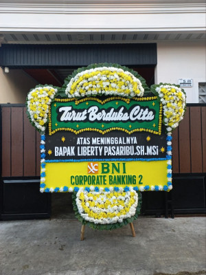 Papan Bunga Duka di Barru
