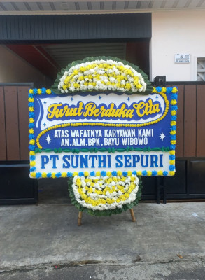 Papan Bunga Duka di Barru