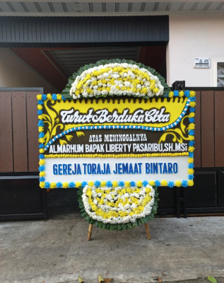 Papan Bunga Duka di Barru